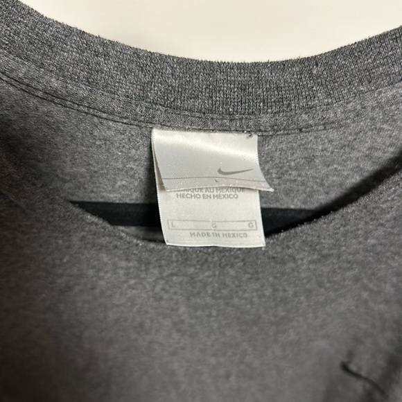 Vintage Nike tshirt - Picture 2 of 4
